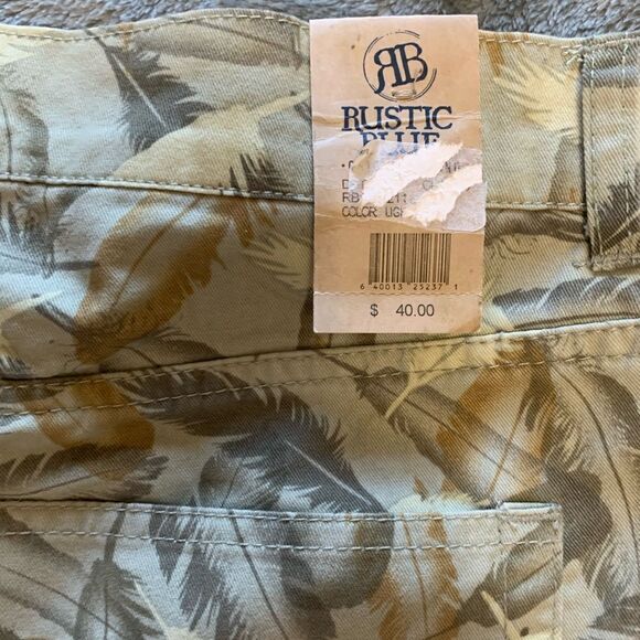 Rustic blue: Men’s  tan/green shorts size 32 - Picture 4 of 6